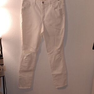 Universal Thread Women's Ripped White Skinny Jeans